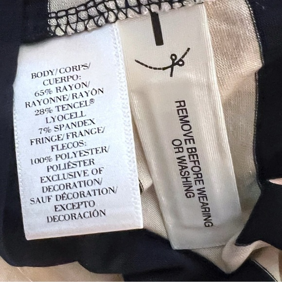 Ann Taylor Shirt Women’s  Tank Top  Fringe V Neck Sleeveless Size XSP New - Picture 7 of 7